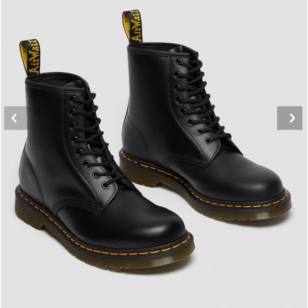 1460 Smooth Leather Black Doc Martens